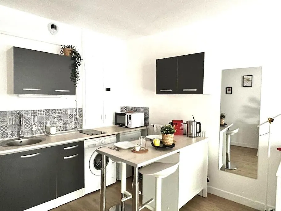 Apartment Studio Lumineux Avec Terrasse Aix-en-Provence France